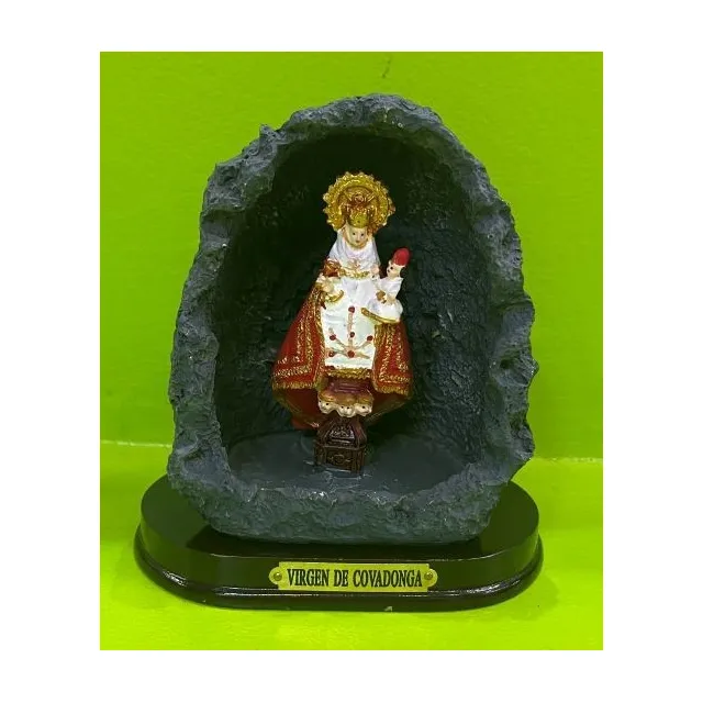 Virgen de covadonga en cueva
