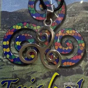 Colgante metal triskel