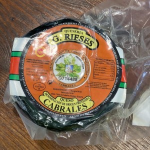 Cabrales rieses de vaca y cabra