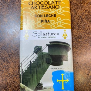 Chocolate artesano con leche piña